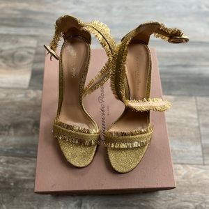 Gianvitto rossi caribe gold heels. Size 39/US 8. Worn once - indoors